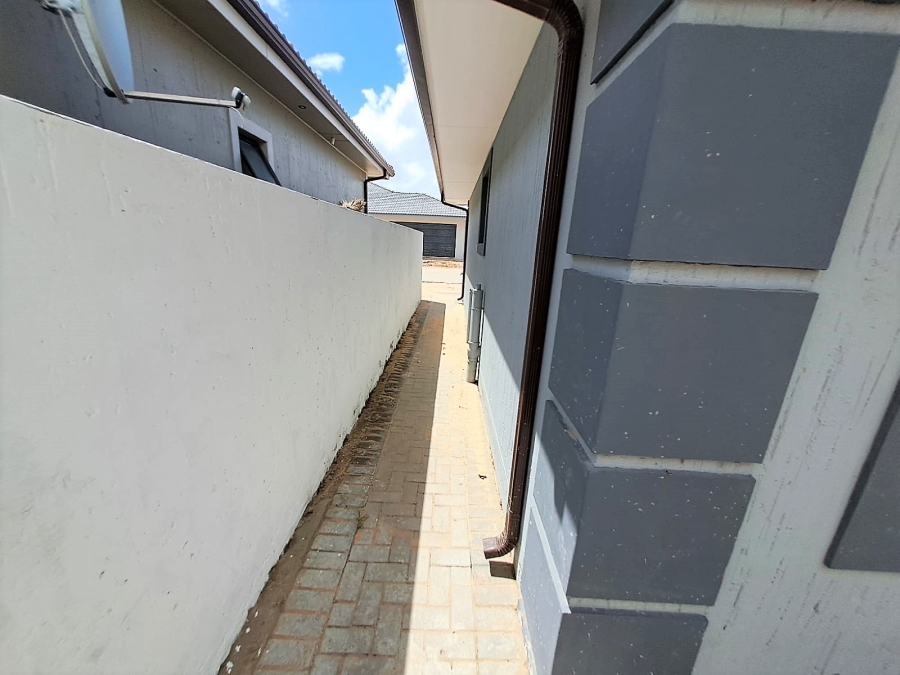2 Bedroom Property for Sale in Dana Bay Western Cape
